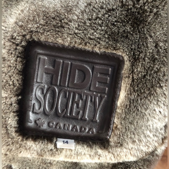 Hide society Canada fur jacket - Picture 2 of 3